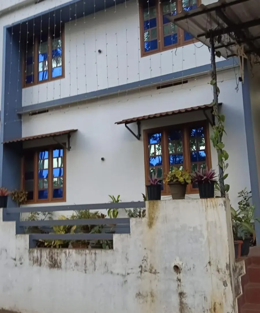 Resort Uck Family Apartments Sultan Bathery India
