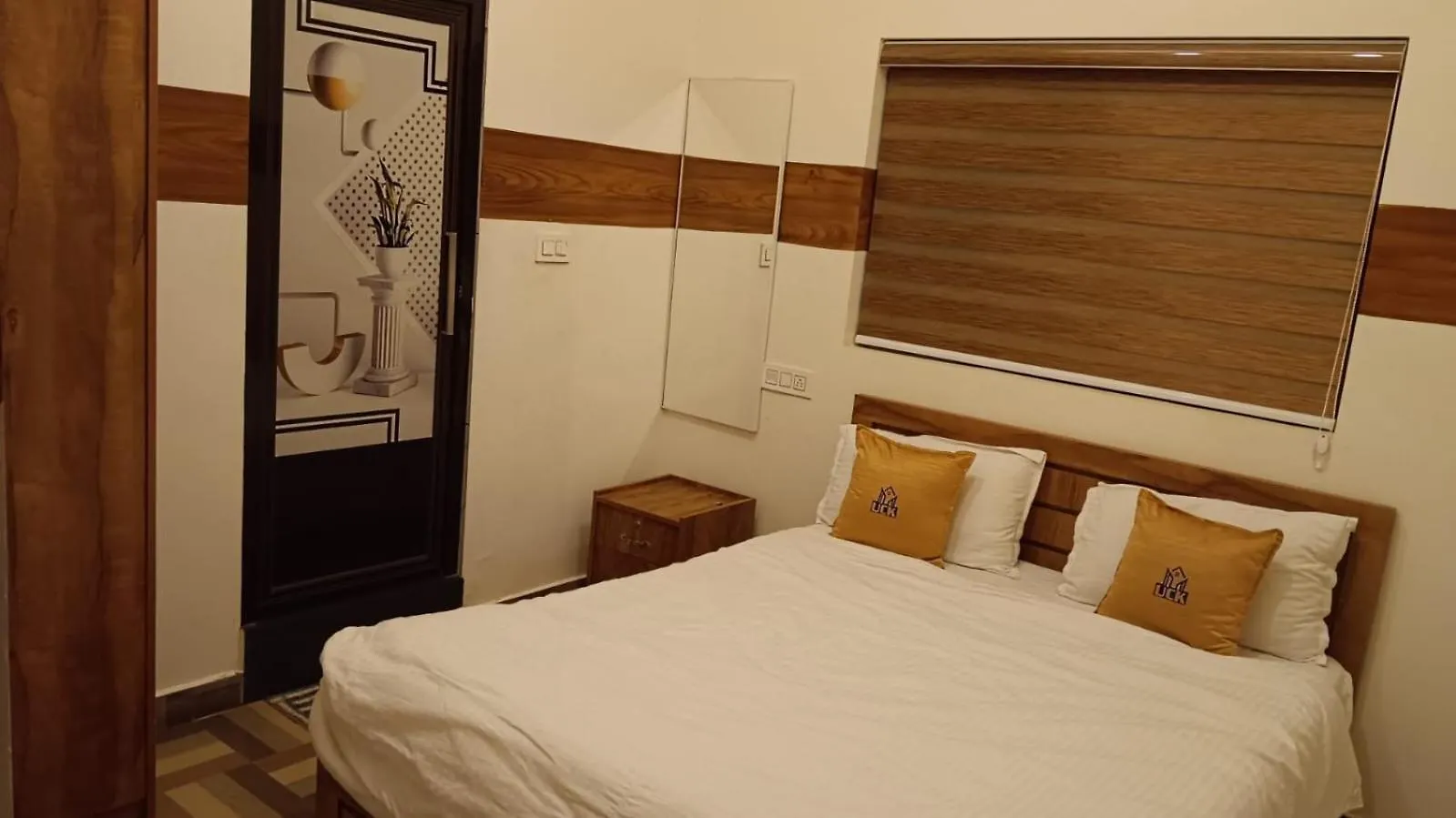 Uck Family Apartments Sultan Bathery India
